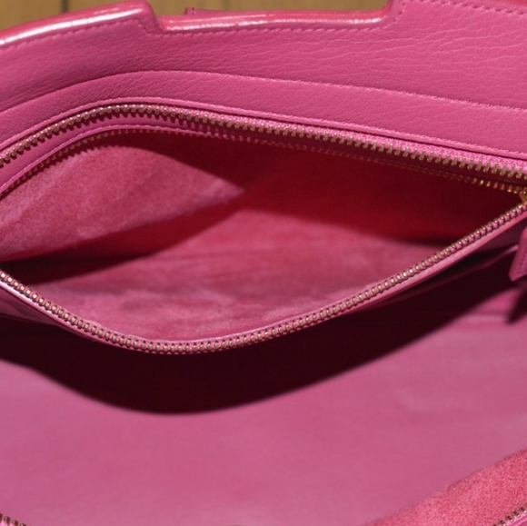 Yves Saint Laurent classic Y leather bag. - Picture 11 of 16